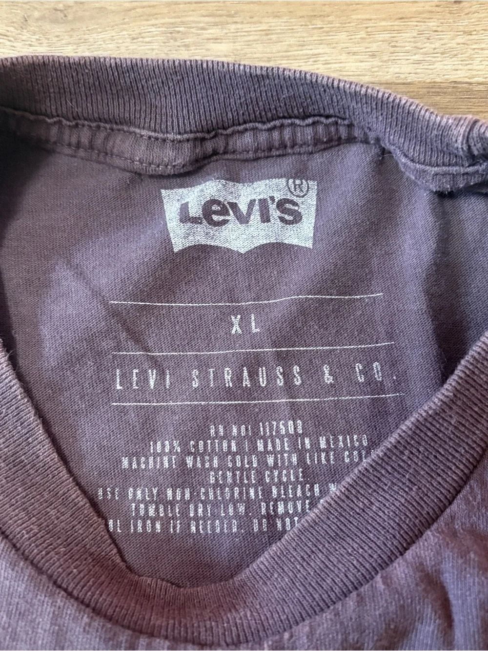 Levi's Long Sleeve Tee - Plum